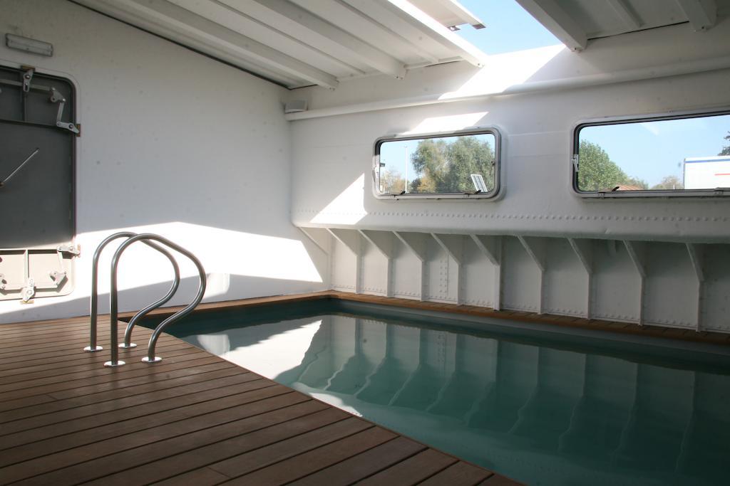B&B Droomboot Oudenburg Екстериор снимка