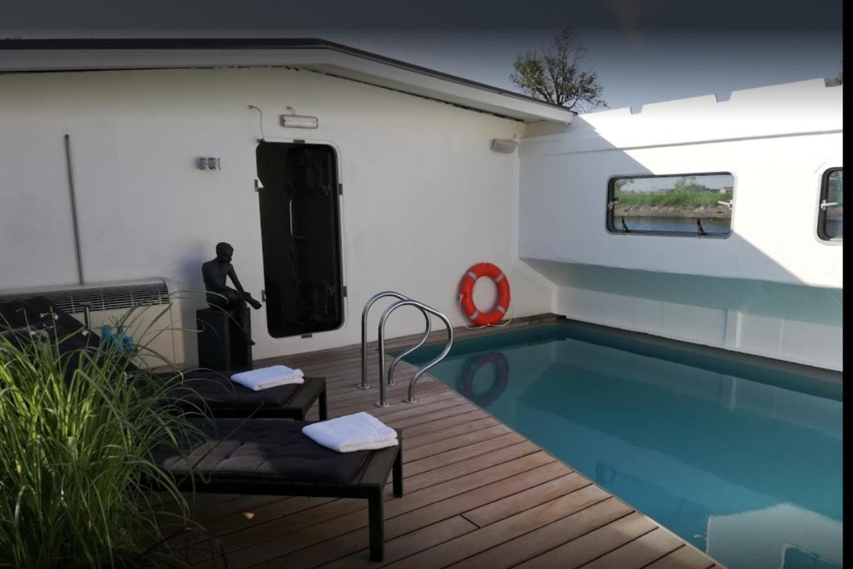 B&B Droomboot Oudenburg Екстериор снимка