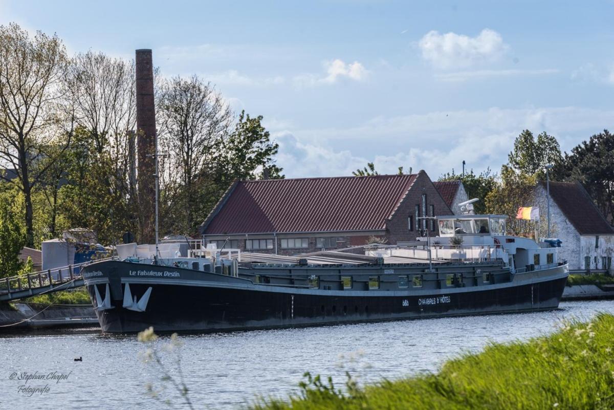 B&B Droomboot Oudenburg Екстериор снимка